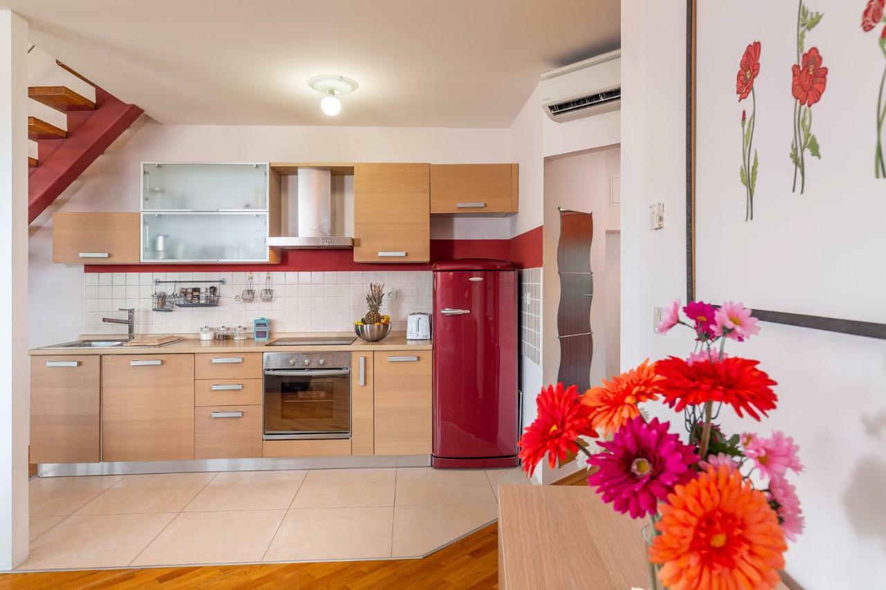 Deluxe Apartment Marina With A Private Parking Rijeka Exterior foto